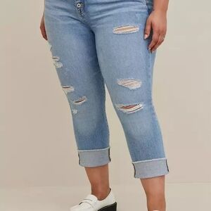 Torrid Crop Boyfriend Jean - Classic Denim Medium Wash New With Tags Size 24